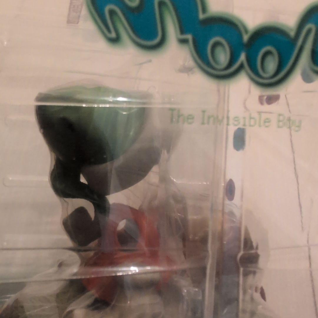 新品未開封 moon 透明の少年 フィギュア 予約特典付き 豆魚雷