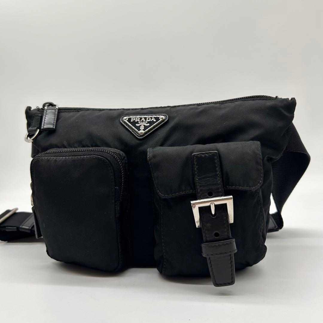 【新型 美品】PRADA プラダ ボディバッグ テスートナイロン 三角ロゴ 黒