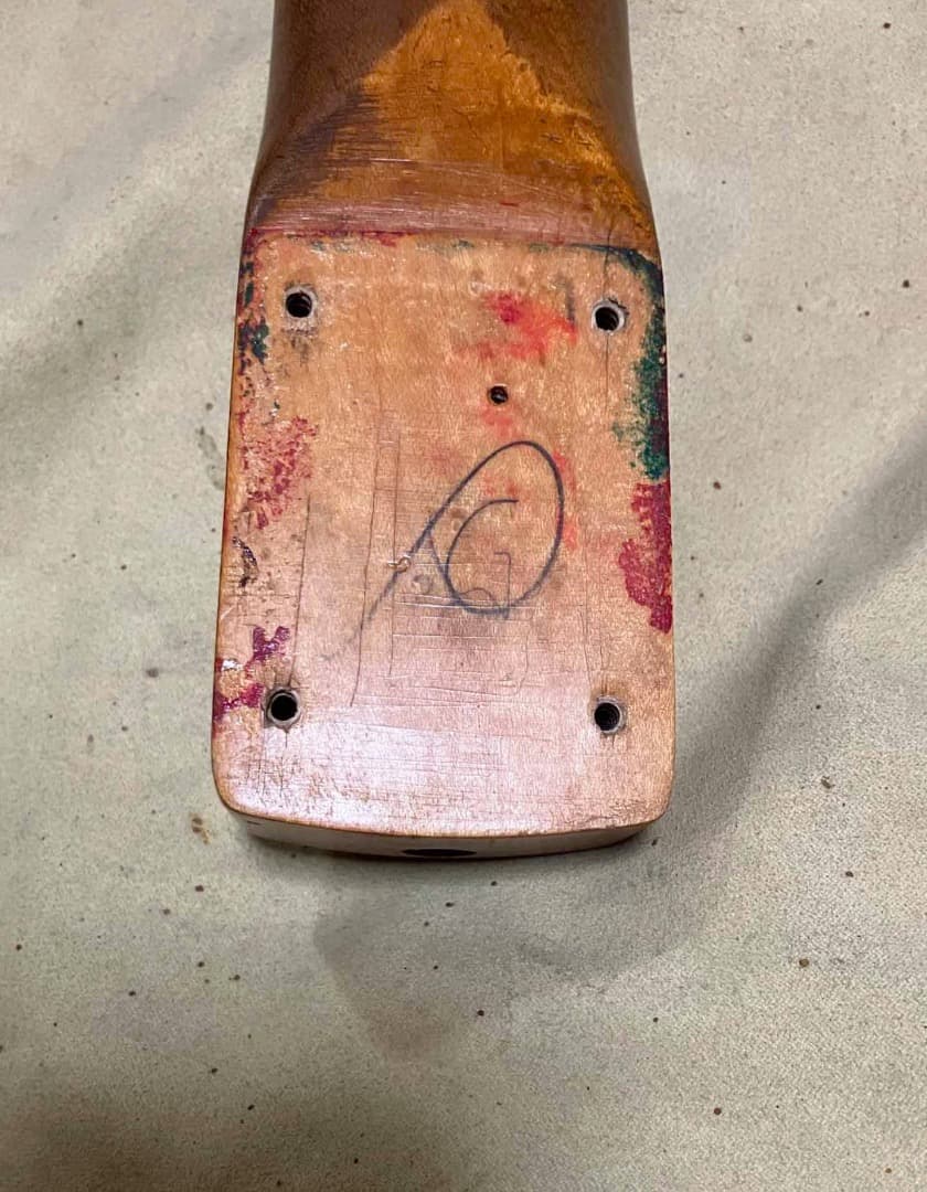 Fender Strato 1968年 元はオリンピックホワイト リフィニッシュ