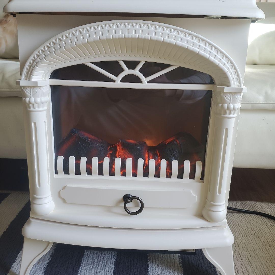 NITORI 暖炉風 おしゃれ クラシックスタイル 電気ヒーター ホワイト