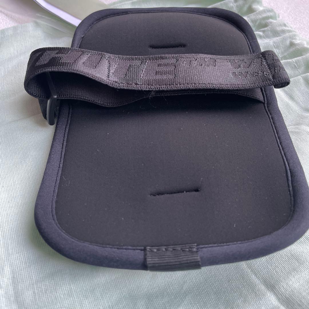 Off-White オフホワイト ポーチ　ARM　Pouch　ミニバック