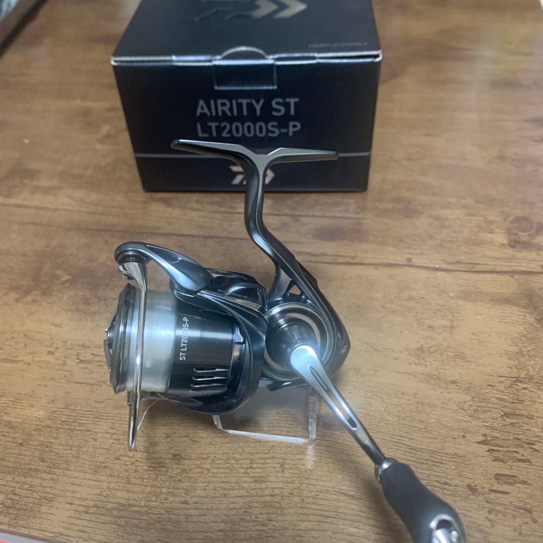 ダイワ　23エアリティ　 ST LT2000S-P 極美品
