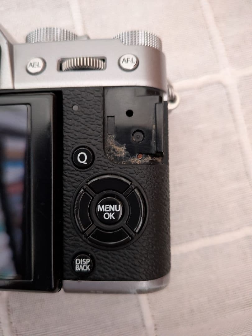 FUJIFILM X-T20 シルバー ミラーレス一眼カメラ(故障·ジャンク)