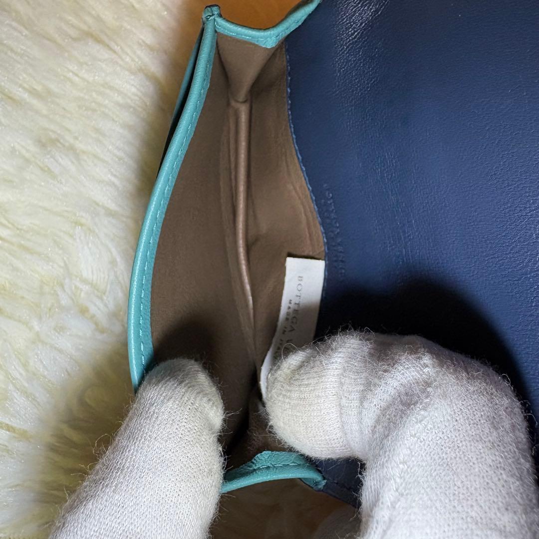 美品 BOTTEGA VENETA イントレチャート 名刺入れ ブルー 系