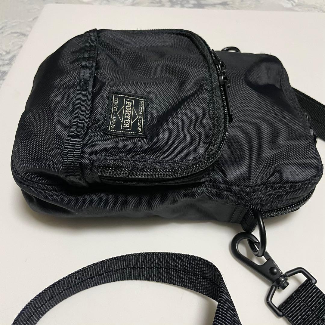 未使用に近い　ポーター フラッシュ　FLASH ショルダーバッグ　ブラック