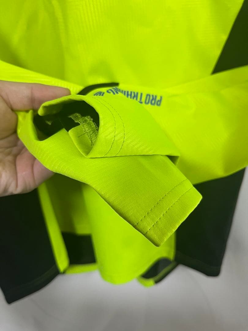 【新品未使用】UMBRO アンブロ ガンバ大阪　トレーニングウェア　長袖