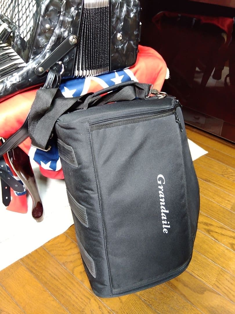 TOMBO Grandaile GT-60 アコーディオンケース付、簡易調律済