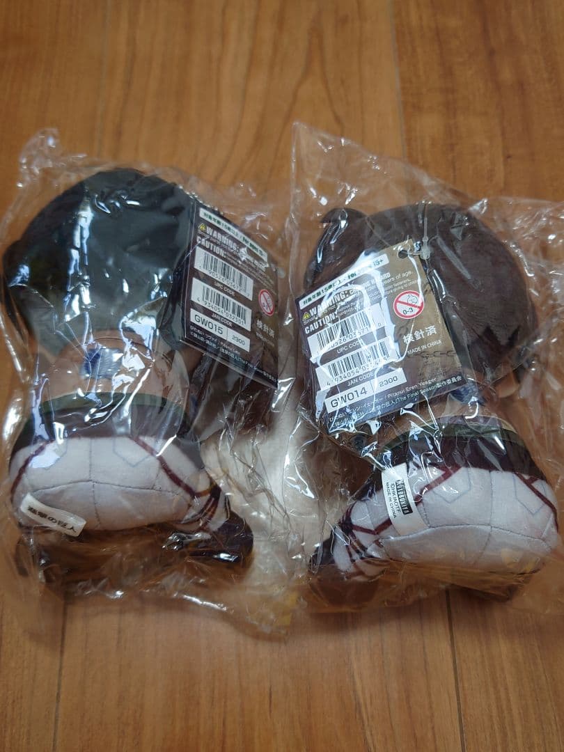 進撃の巨人 ぴたぬい エレン リヴァイ ぬいぐるみ 2種セット