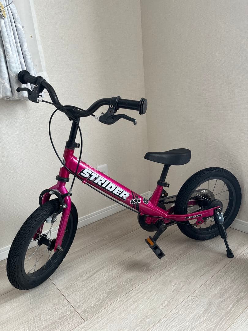 ストライダー　STRIDER 14X　ピンク