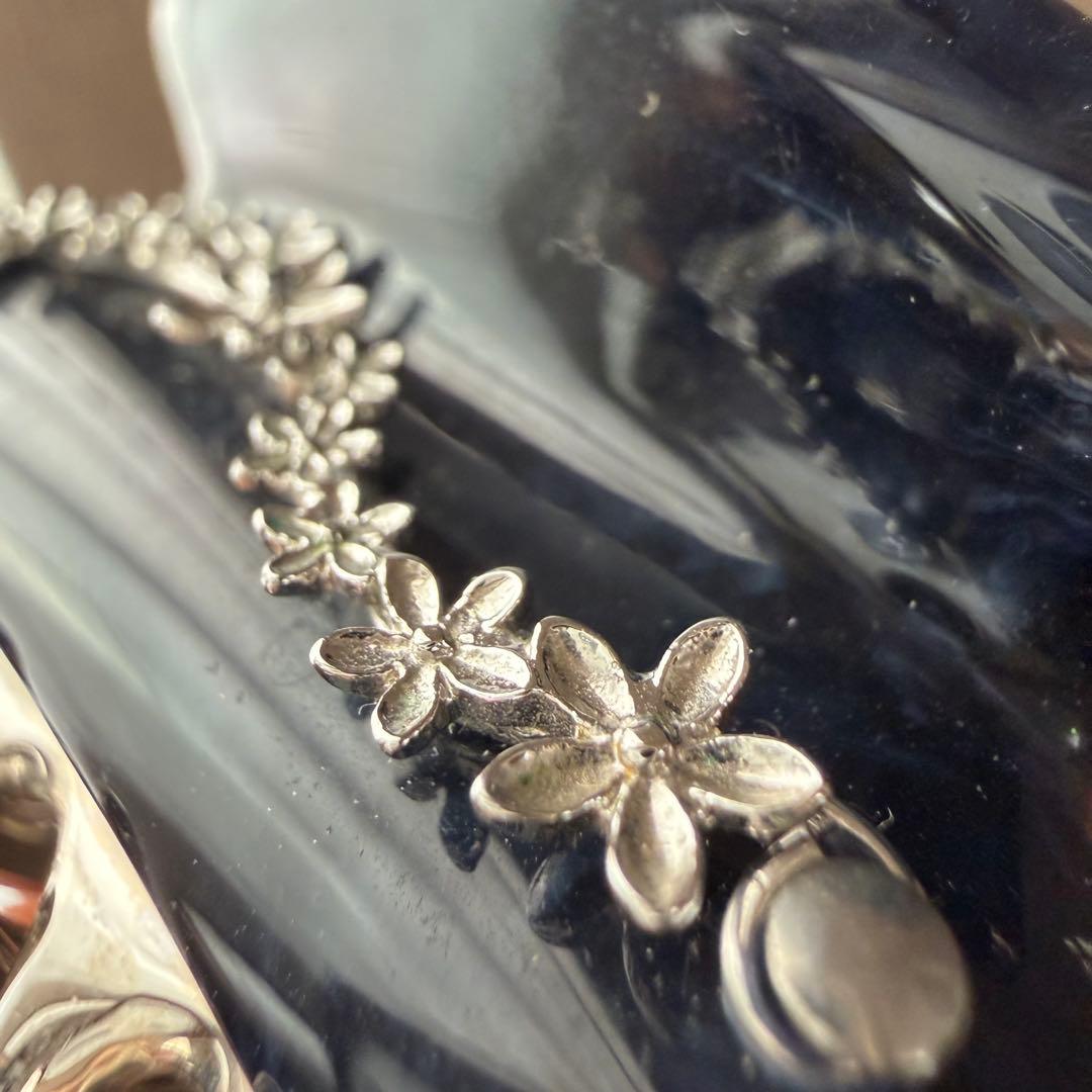 acca ヘアクリップ マーブル　ネイビー　シルバー フラワーモチーフ