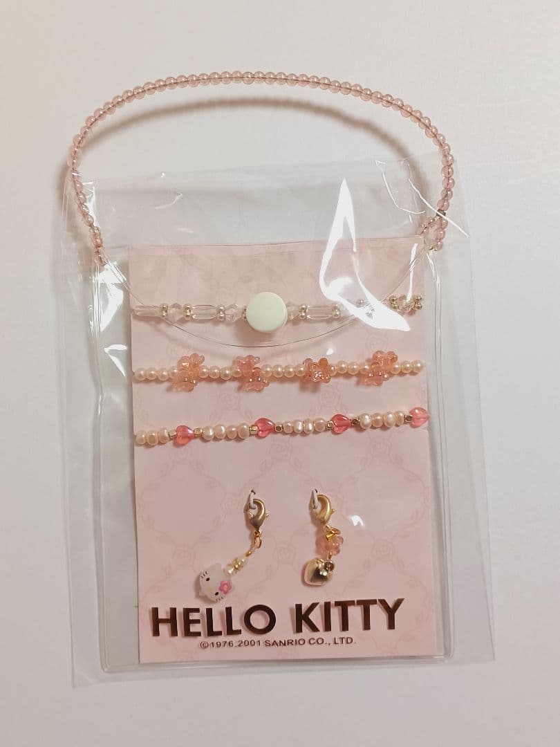 ハローキティ　チャーム付き　ブレスレットセット　パール　カオハナ　キティ　レトロ