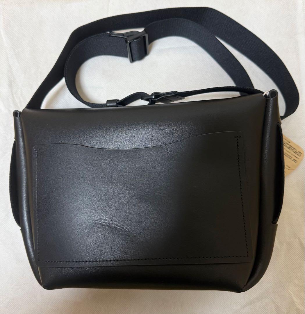 ［カンペール］HECTORショルダーバッグ　CAMPER ブラック　レザー　黒革
