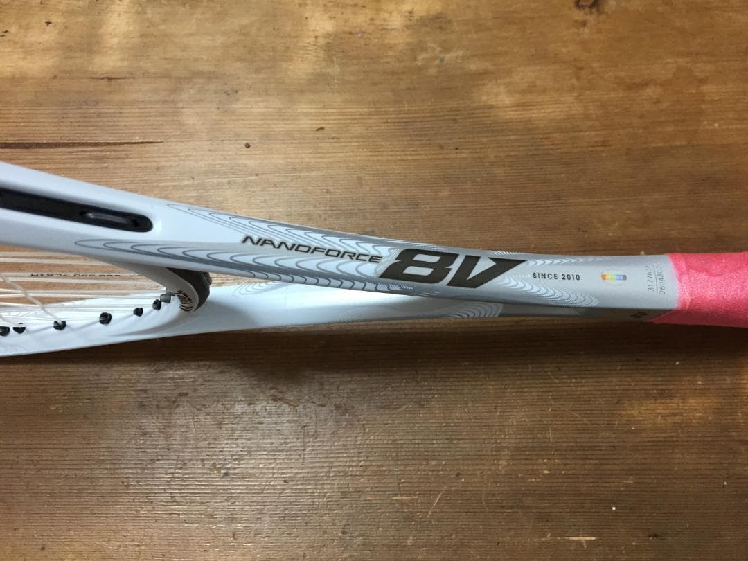 名器 美品　YONEX　NANOFORCE　8V　REV　傷わずか