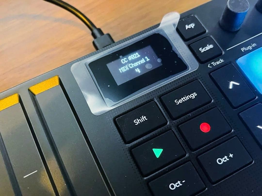 Novation Launchkey mini mk4 25 ほぼ新品 全て付属