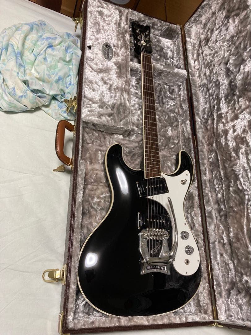 Mosrite 1964 モズライト　エレキギター ブラック ハードケース付き