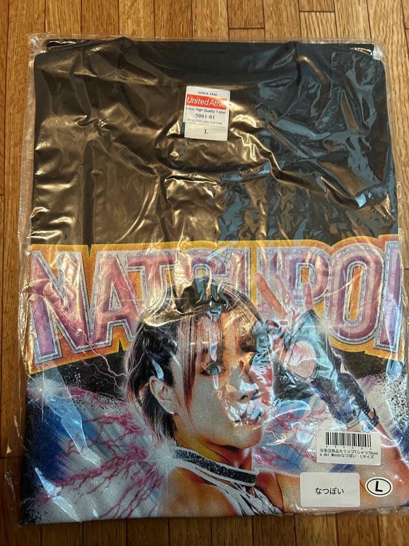 スターダム　なつぽい選手　ラップTシャツ