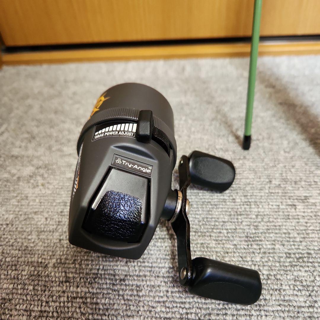 機動戦士ガンダム スピンキャスト　リール ジオン軍仕様　五十鈴工業