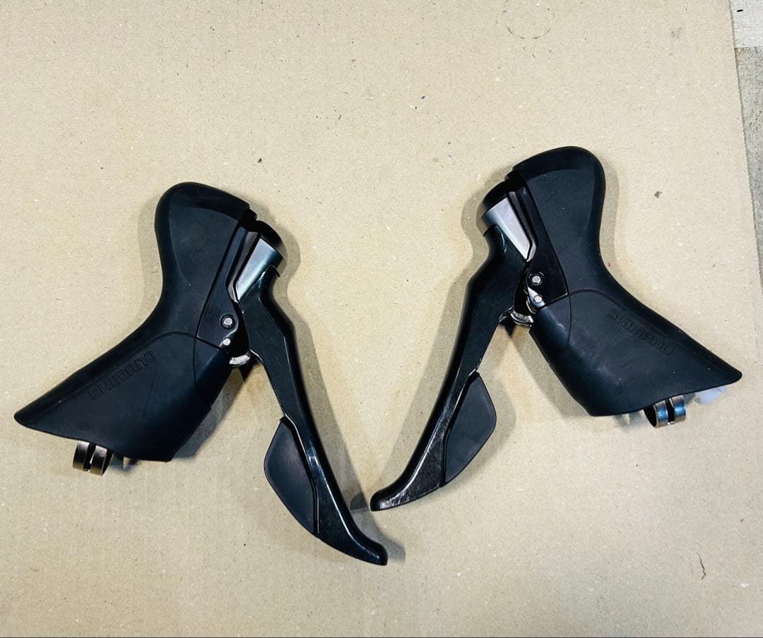 ★ SHIMANO ST-RS685 左右セット 油圧ブレーキ　11速 105