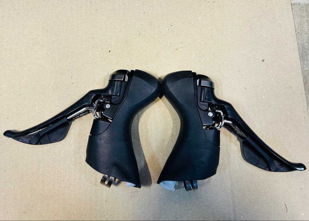 ★ SHIMANO ST-RS685 左右セット 油圧ブレーキ　11速 105