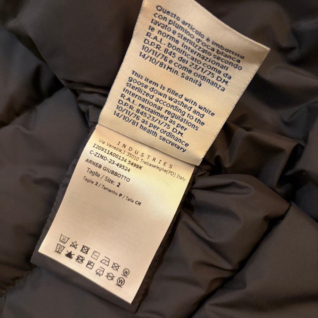 Moncler モンクレール ARNEB フーデット ダウンジャケット