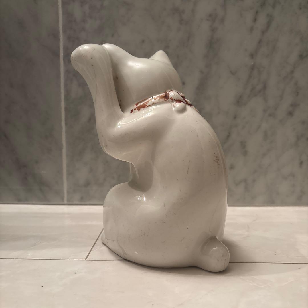 アンティーク　美し過ぎる「猫背」と体型が芸術的で他とは一線を画す招き猫