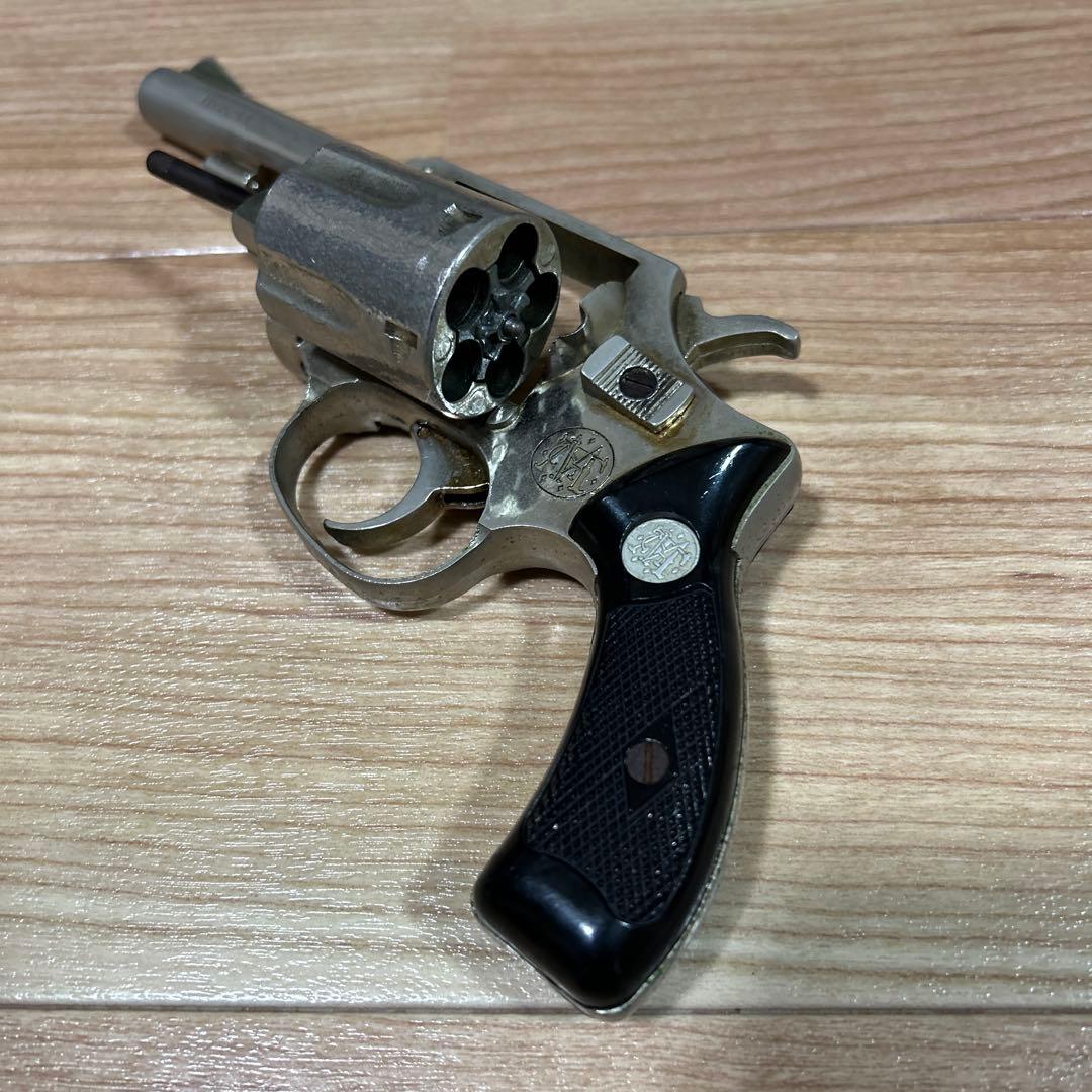 ロ*ー様 超希少WAリボルバー シルバー金属SMG モデルガン
