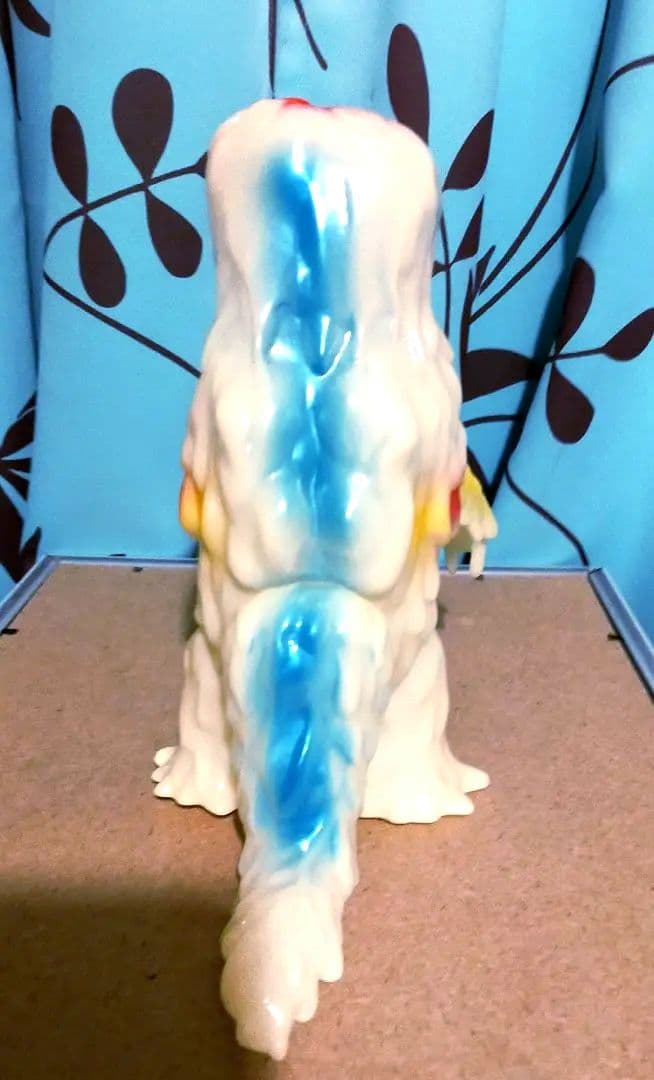 蓄光ヒドラソフビ