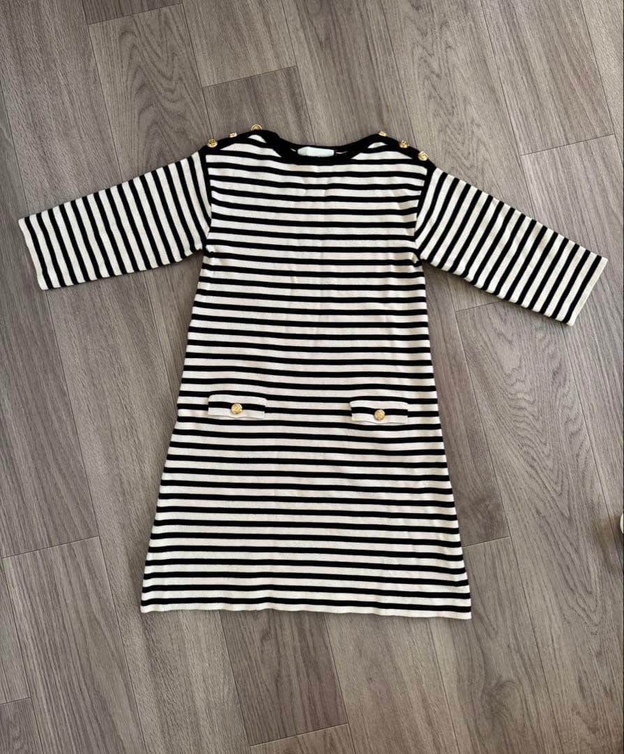 GUCCIニットボーダーワンピース　ベージュXS