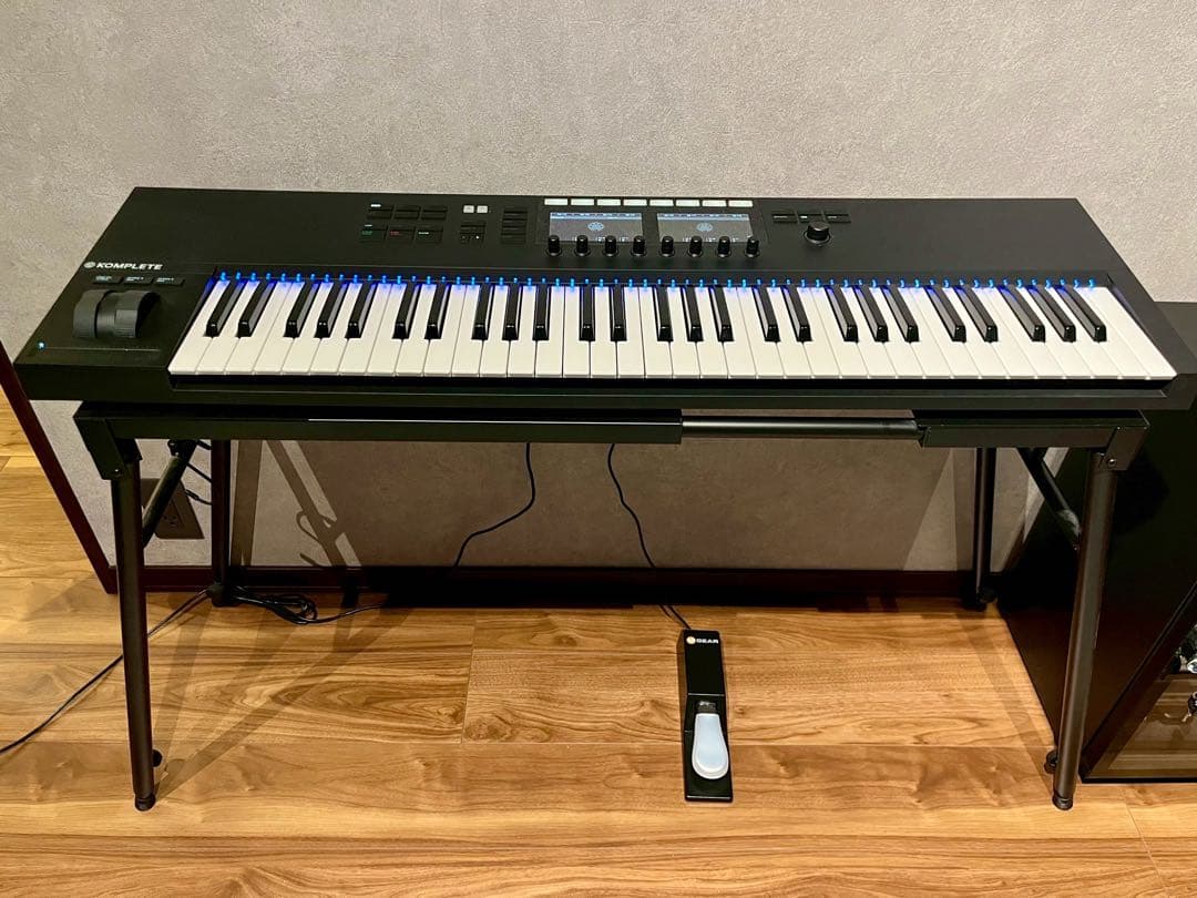 鍵盤楽器 KOMPLETE KONTROL S61 MK2