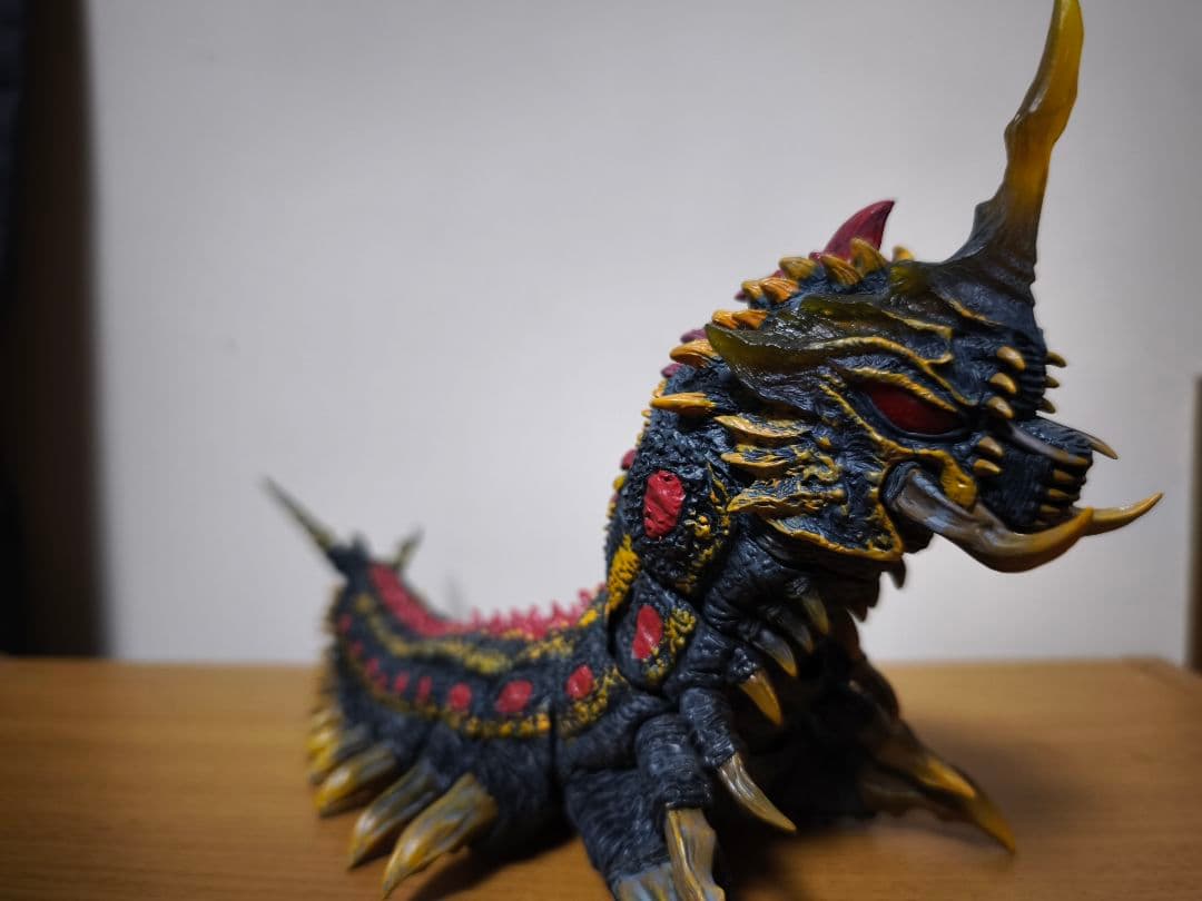 バトラ(成虫) & バトラ (幼虫) モンスターアーツ