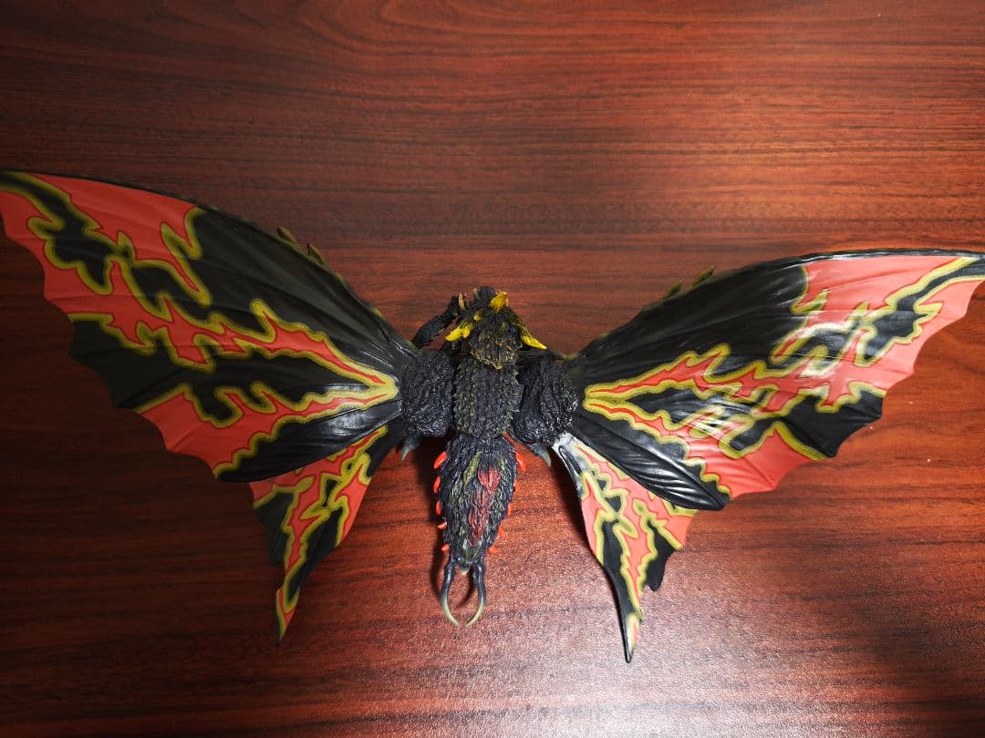 バトラ(成虫) & バトラ (幼虫) モンスターアーツ