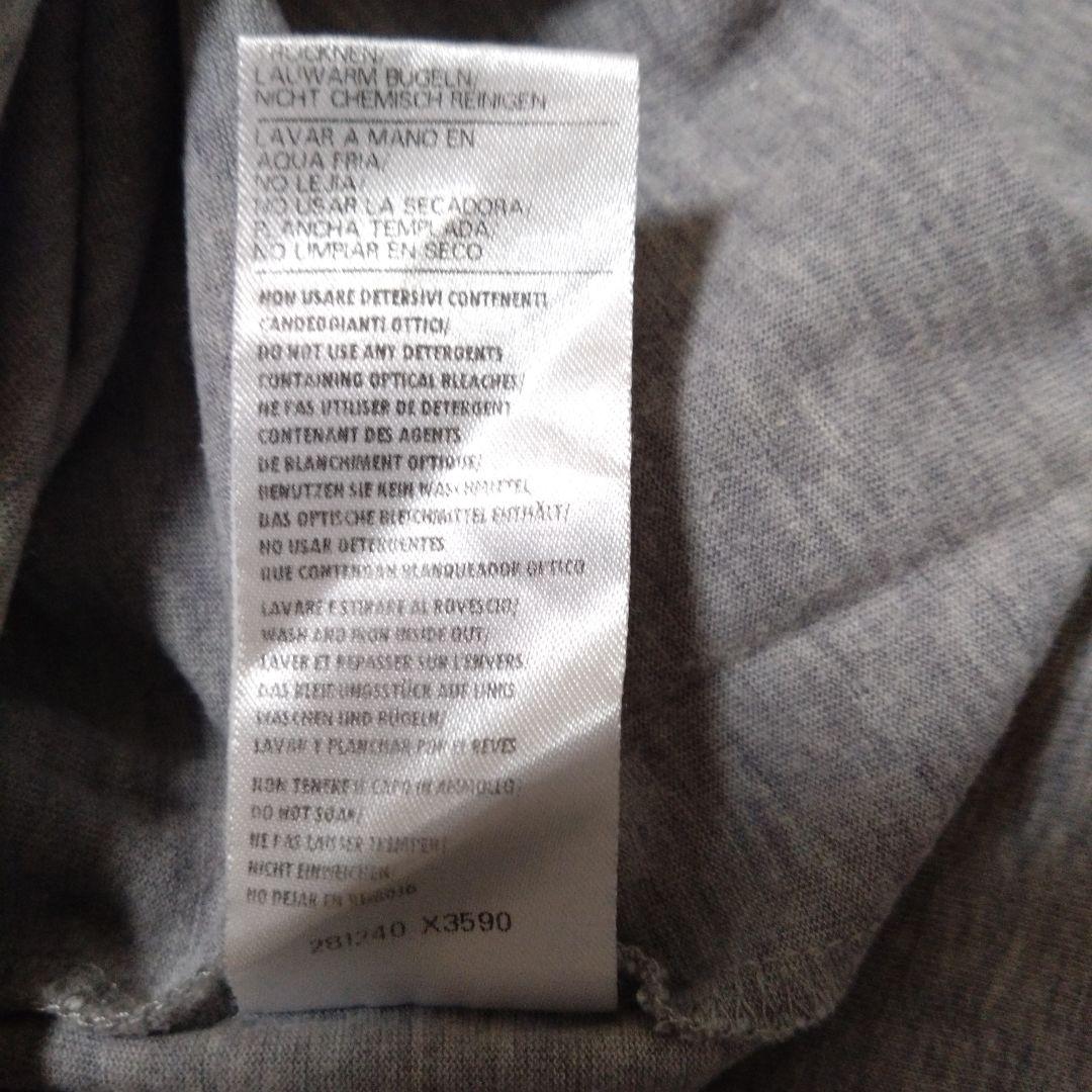 h111e 美品 Gucci グレー Vネック長袖 Tシャツ 2枚セット