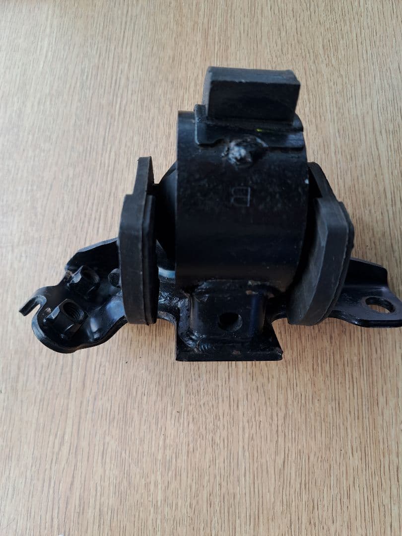 TRD強化エンジンマウント 4AGEU(5バルブ)用中古品 左右セット