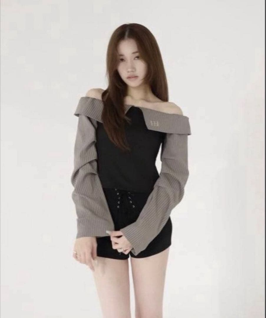 kiss the club オフショルダー 長袖シャツ