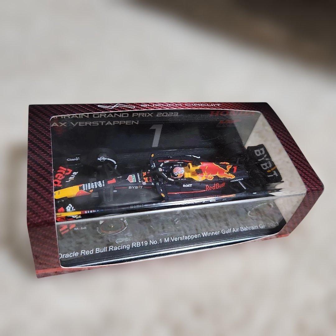 OracleRedBul RB19 ミニカー Max Verstappen