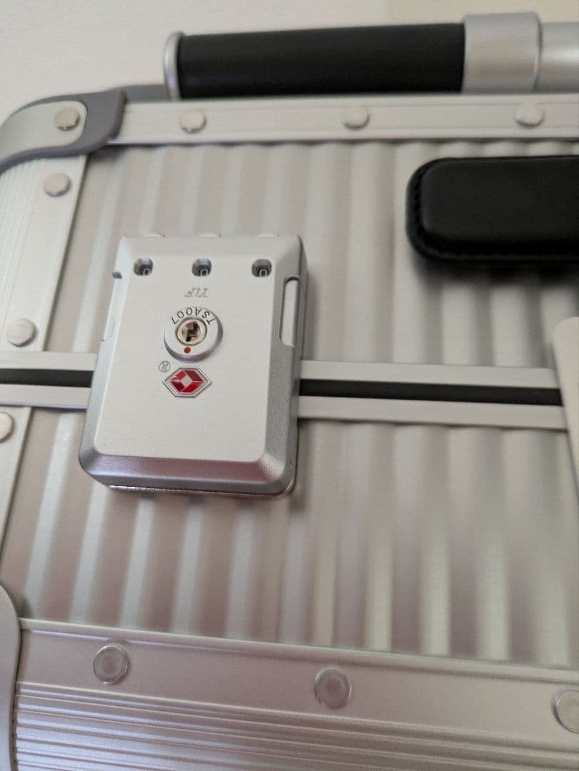 ※エネ※新品★MARK & LONA マークアンドロナ　スーツケース