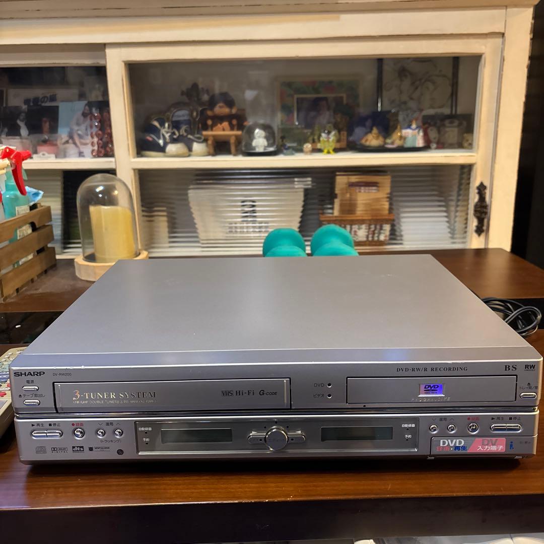 SHARPビデオ一体型DVDレコーダーDV-R W200