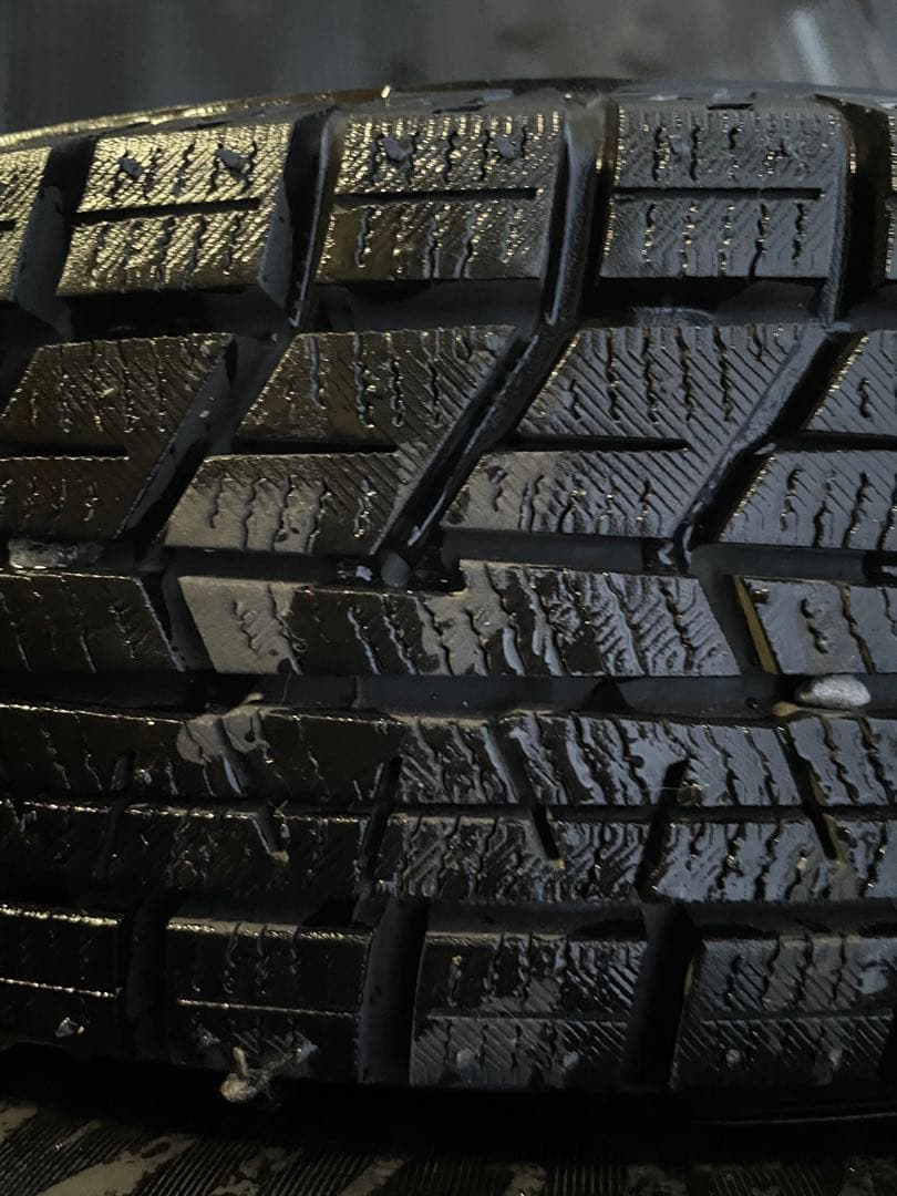 ほぼ未使用ヨコハマIce GUARD 145/80R13 タイヤホイールセット