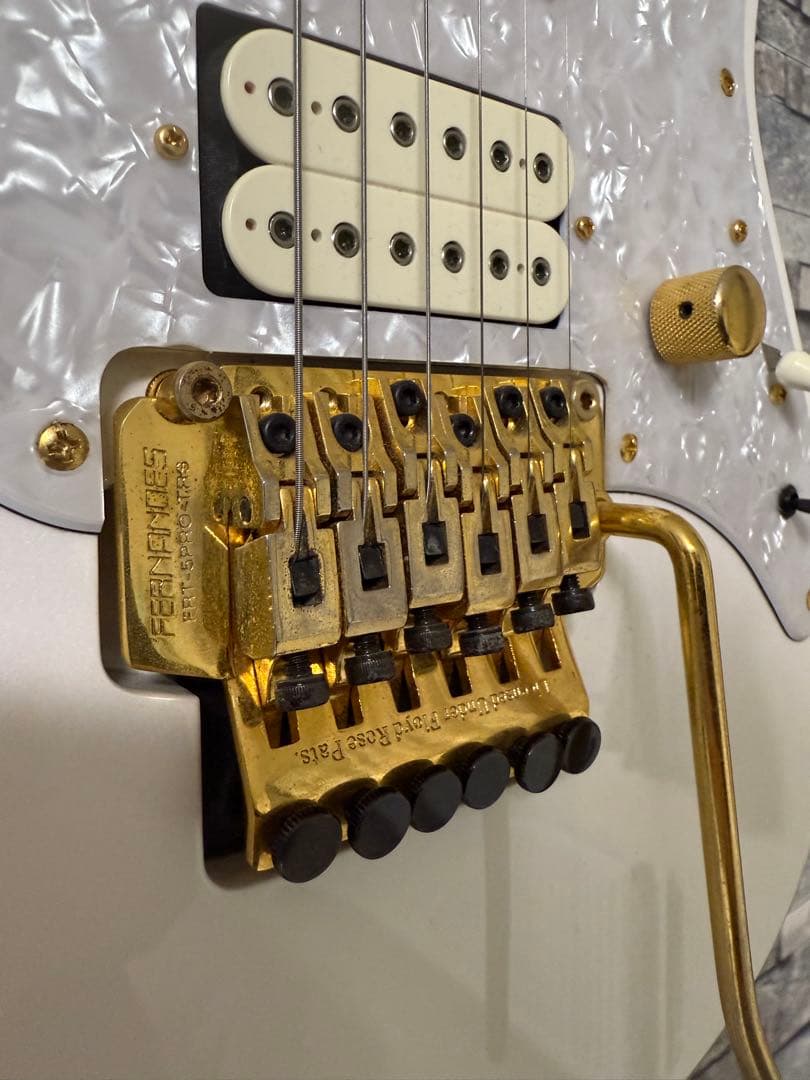 Fernandes エレキギター ホワイト　kenモデル