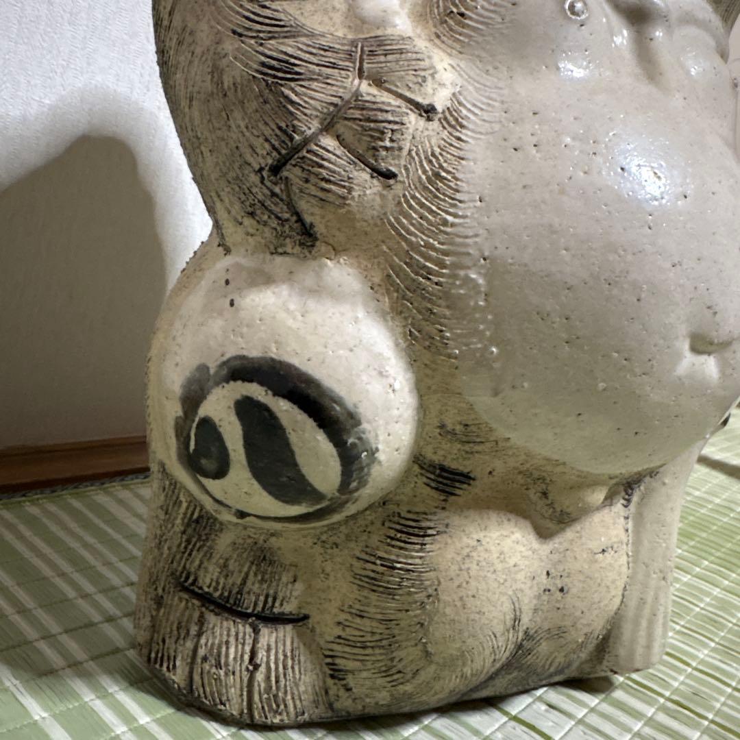 信楽焼　白　たぬき　狸　焼き物　ホワイト　2代　38cm 陶芸　工芸品　置物