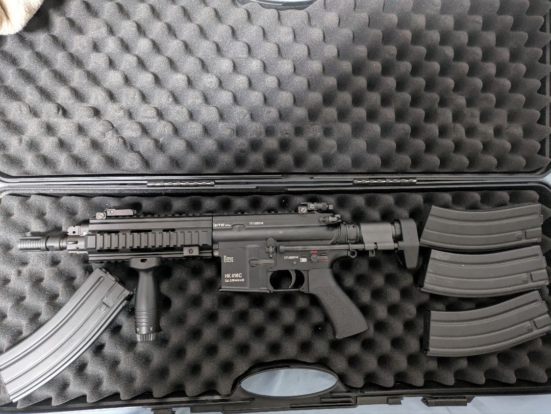 hk416c 東京マルイ 次世代電動ガン ケース、予備マガジン付き