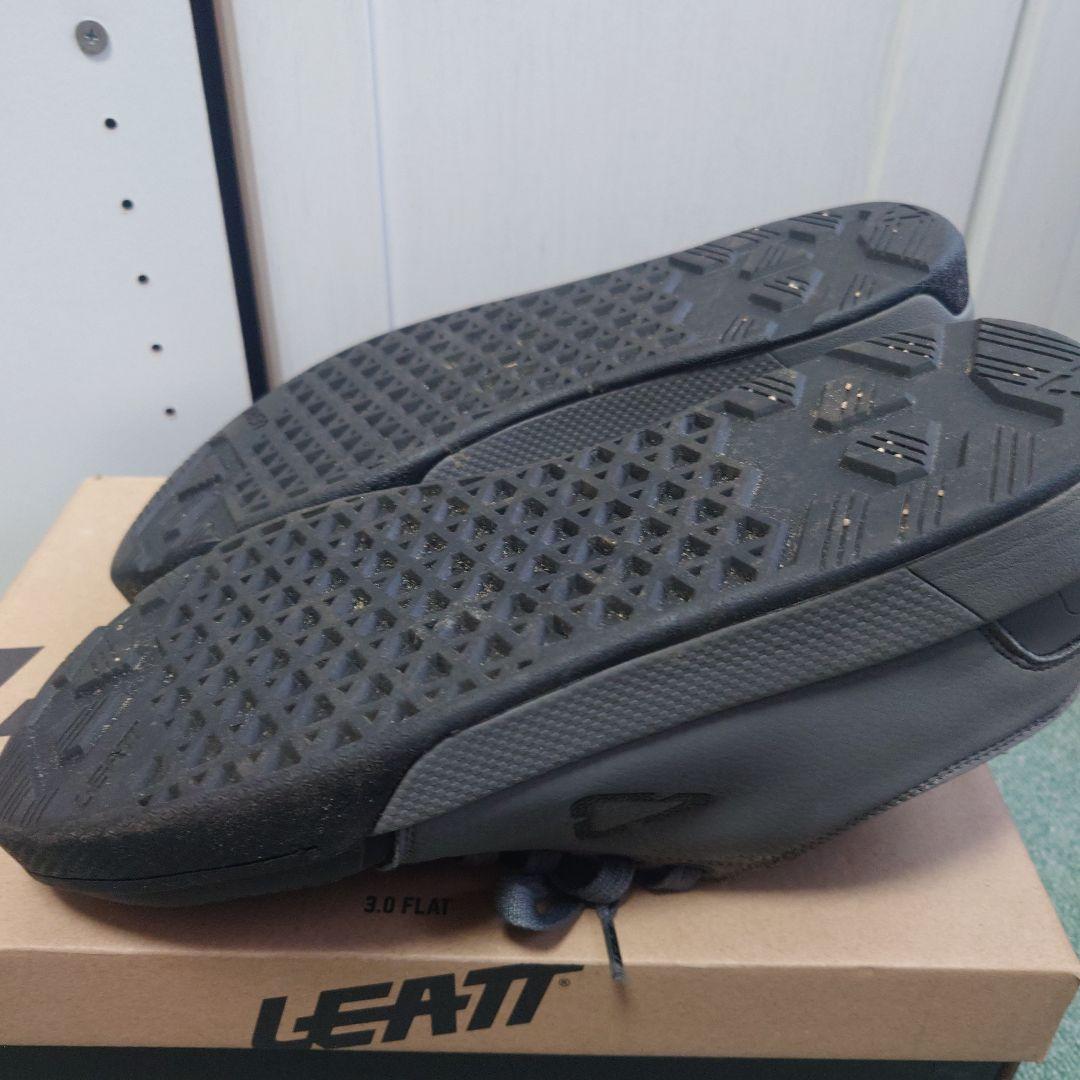 LEATT リアットMTBフラットペダル　スペシャライズドSPECIALIZED