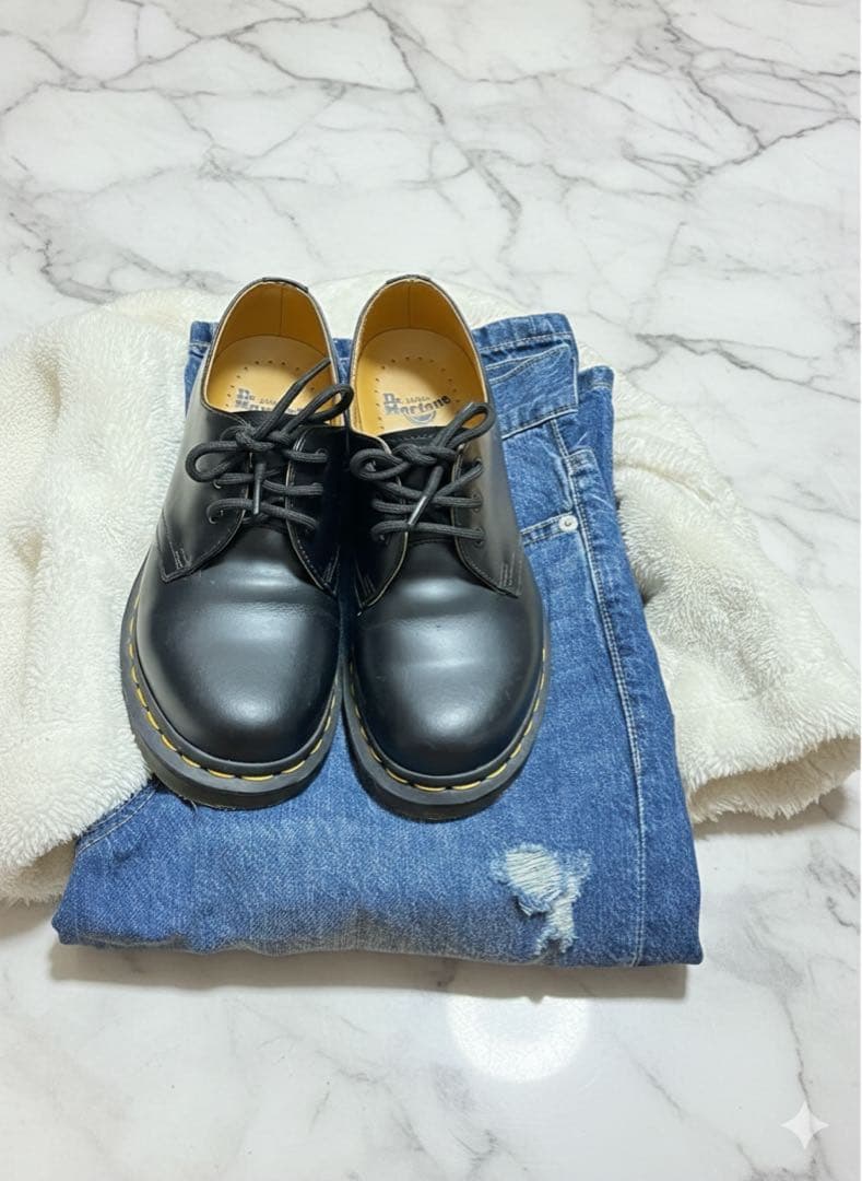 【極美品✨】ドクターマーチン 1461 3ホール 11837 UK4 黒