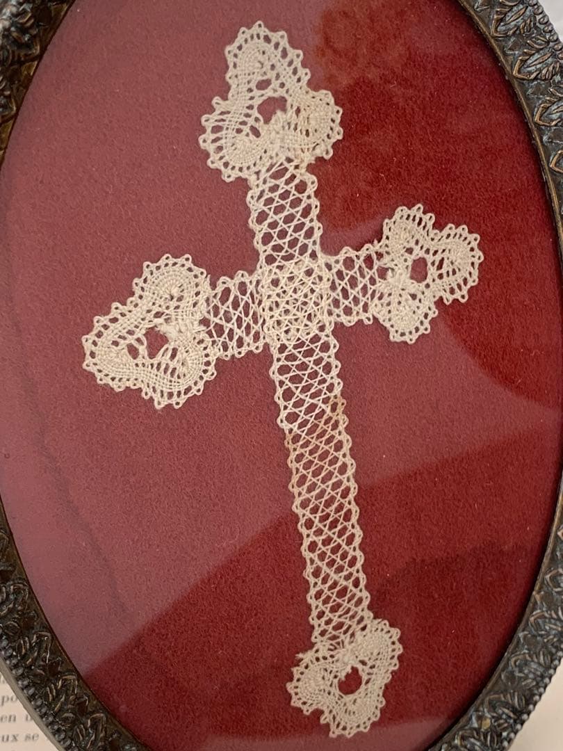 フランス　蚤の市　リボンモチーフ　フレーム　レース入り　ブロカント