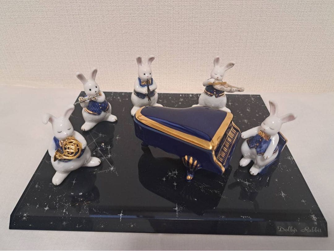 Dolly’s Rabbit オーケストラセット 陶器 うさぎ ピアノ 置物