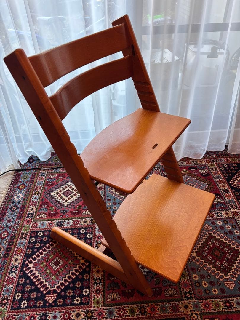 ストッケ トリップトラップ｜成長に合わせて長く使える名作チェア