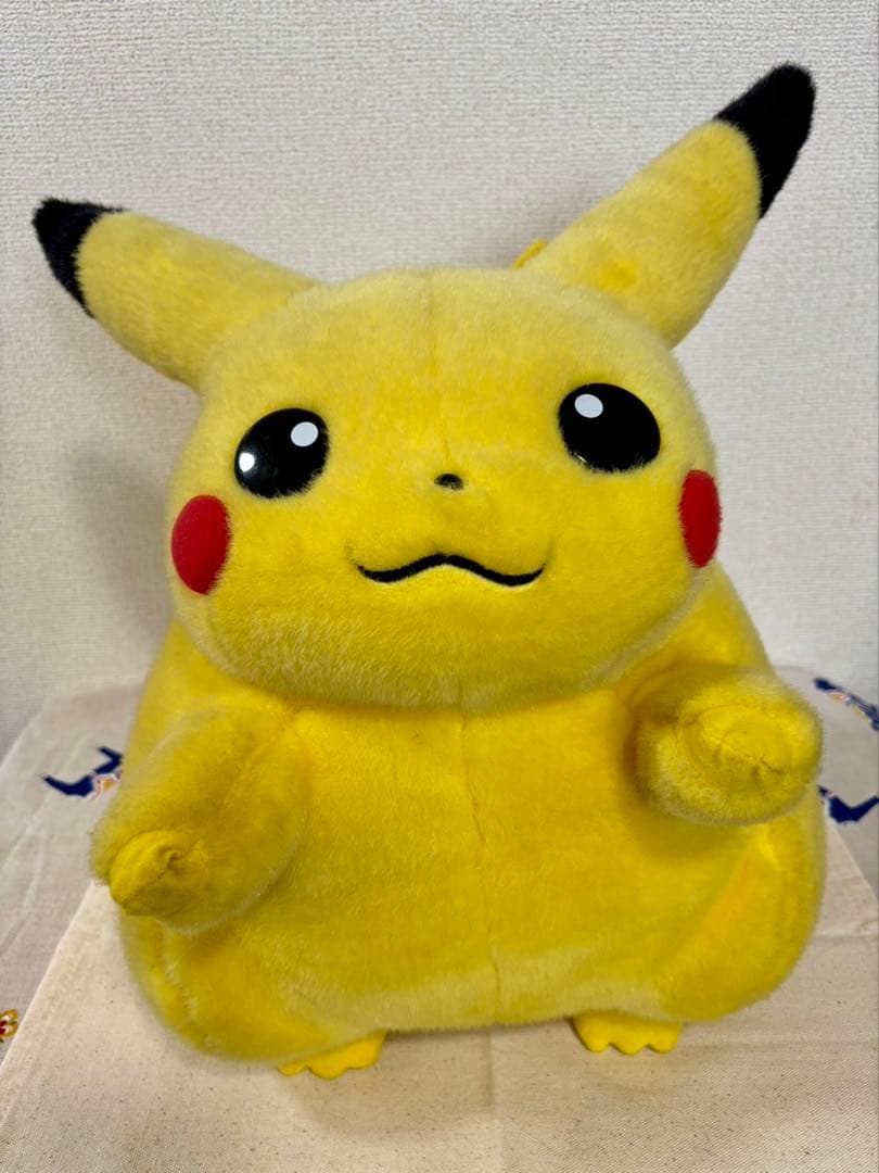 ピカチュウ 等身大ぬいぐるみ