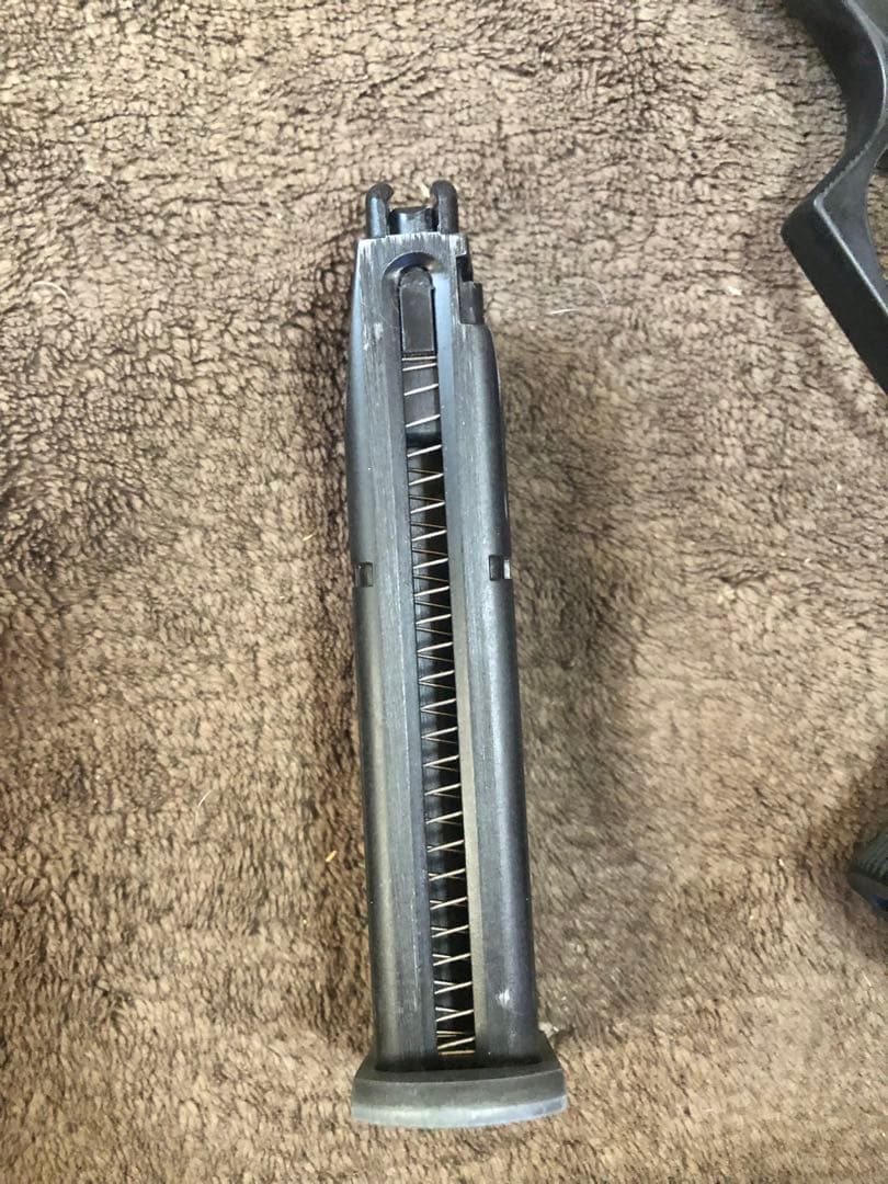 ウエスタンアームズ　ガスブローバックハンドガン ベレッタM84 チーター　初期型