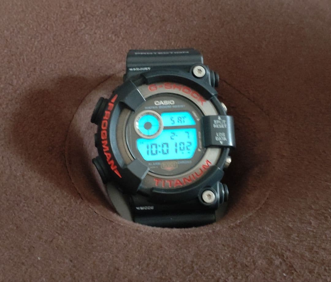 RY様　カシオ　G-SHOCK DW-8200-1A　フロッグマン　チタニウム