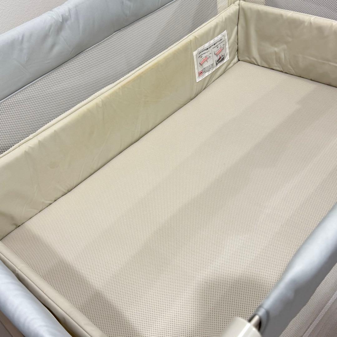 Aprica ココネルエアーAB ベビーベッド　外箱付属